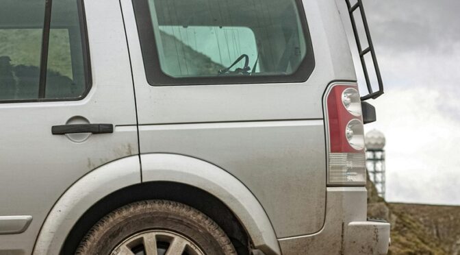 Articles: Is It Worth Investing in Roof Racks and Travel Accessories?