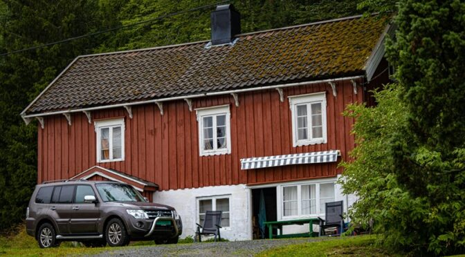 Articles: What to Take on a Long Car Trip ? 5 Essential Items